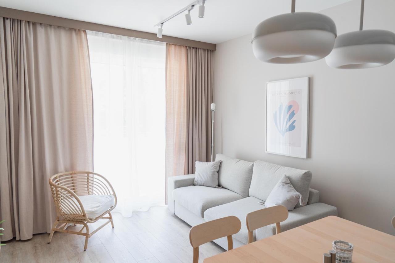 Green Leaf Jawor Apartamenty Екстериор снимка